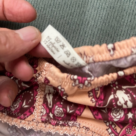 🦄🦄 Selling Sunset Road Brailette Size M - Picture 4 of 4